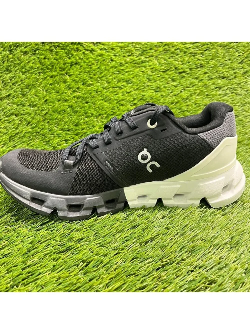 On Cloudflyer 4 Womens Size 6.5 Black White Athletic Running Shoes Sneakers